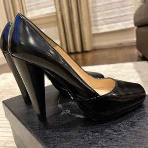 Black Prada pump size 6